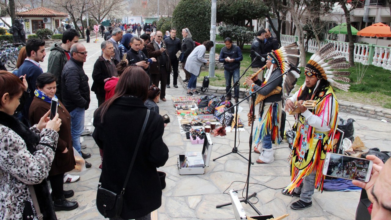 İnka geleneğini tanıtmak için 12 bin kilometre yol katettiler