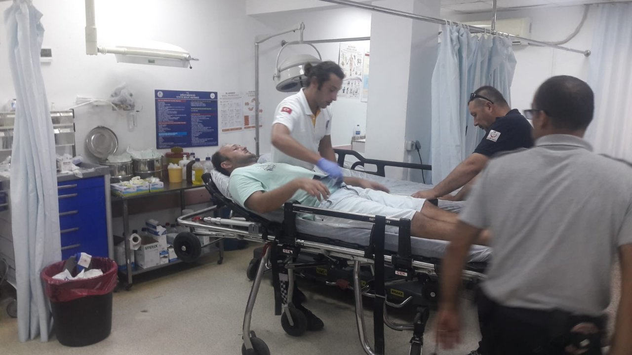 Rüzgardan Uçan Demir Vatandaşın Kafasına Düştü