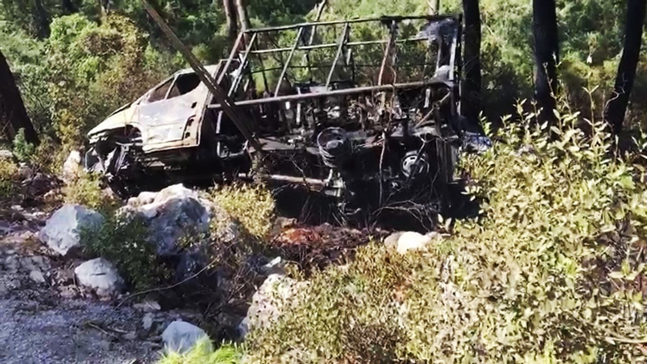 Yanan Araç Orman Yangınına Neden Oluyordu