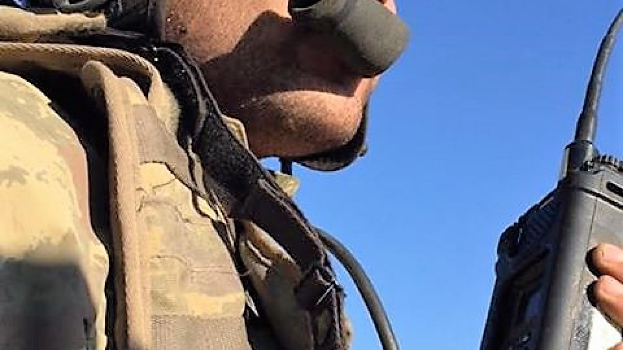 KAHRAMAN ASKER  GÖREVİNİN BAŞINDA