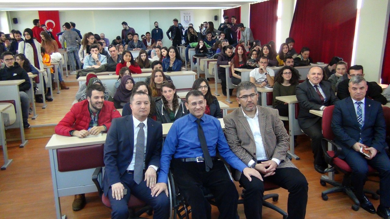 AK Parti Muğla milletvekili Nihat Öztürk,  - “Siyaset ve turizm ayrılmaz ikili”