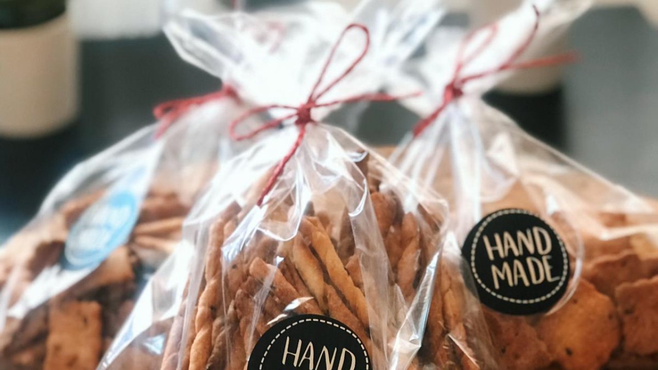 Bu İş; İşsiz Kalan Bir Kadının Emeğini Sattığı Bir İş