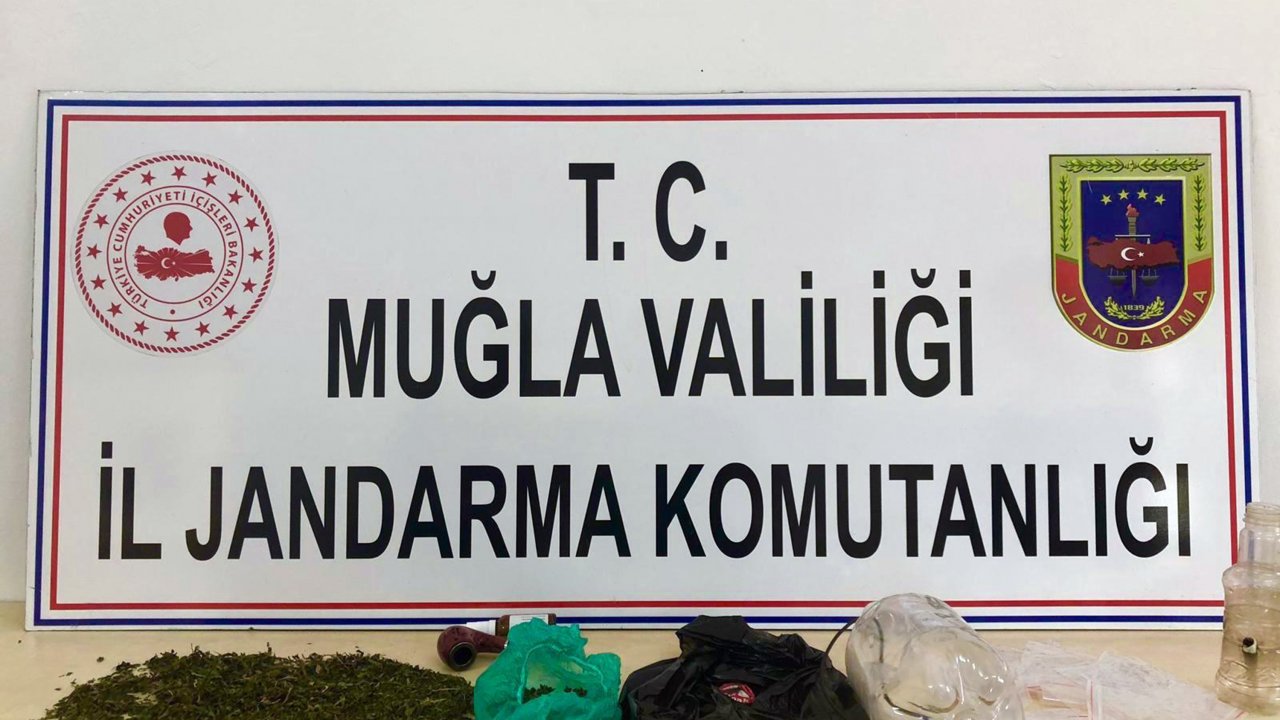 Jandarmadan Uyuşturucu Partisine Baskın