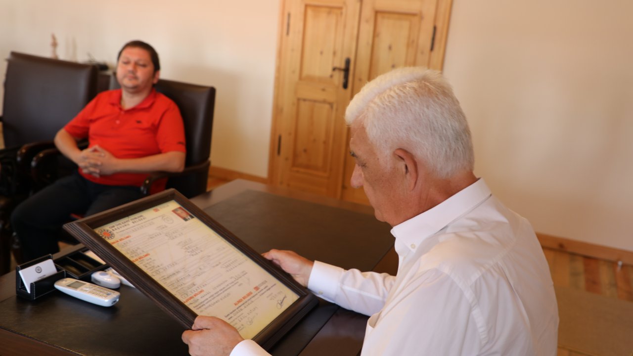 Başkan Gürün’ü Duygulandıran Kutlama