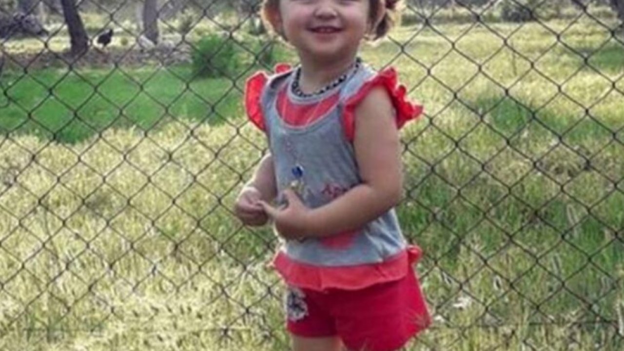 4 Yaşındaki Ceylan Trafik Kazasında Hayatını Kaybetti