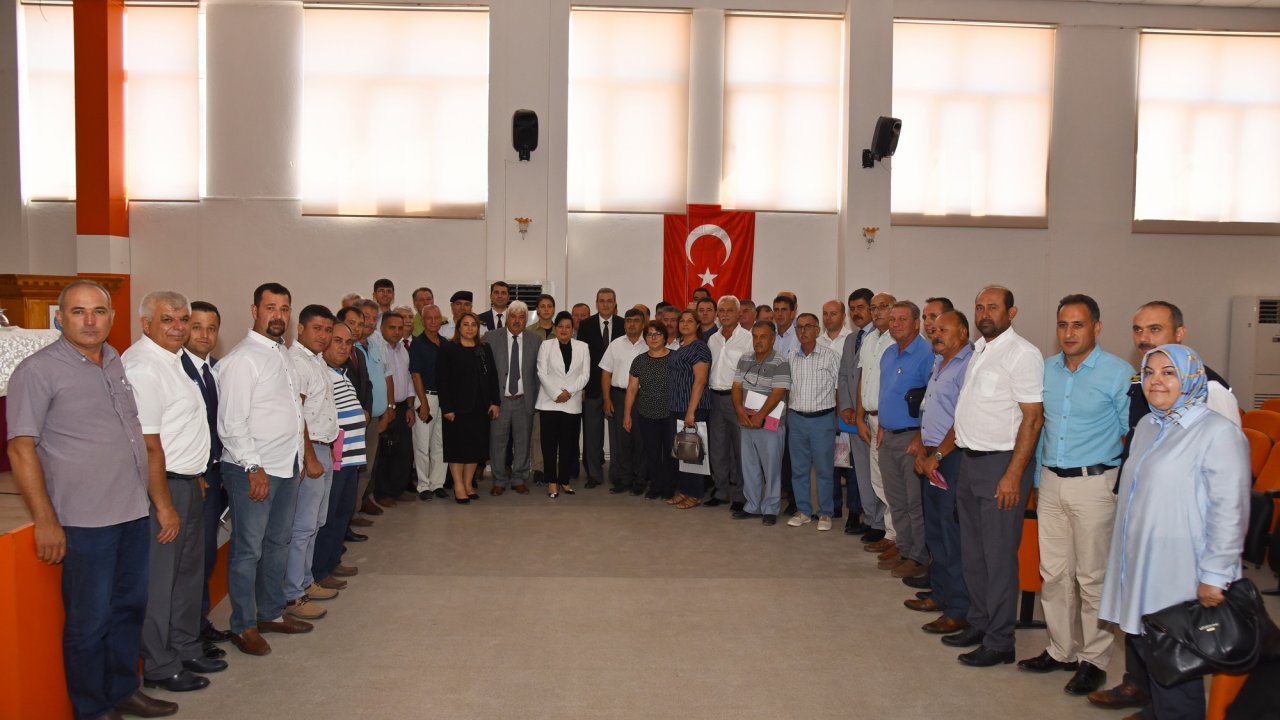 Vali Civelek Muhtarlarla Bir Araya Geldi