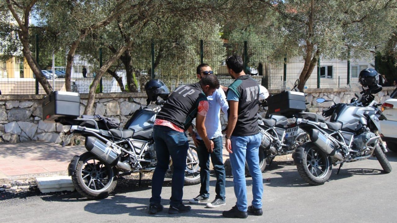 Muğla’da Narkotik Polisinden Okul Önü Denetimi