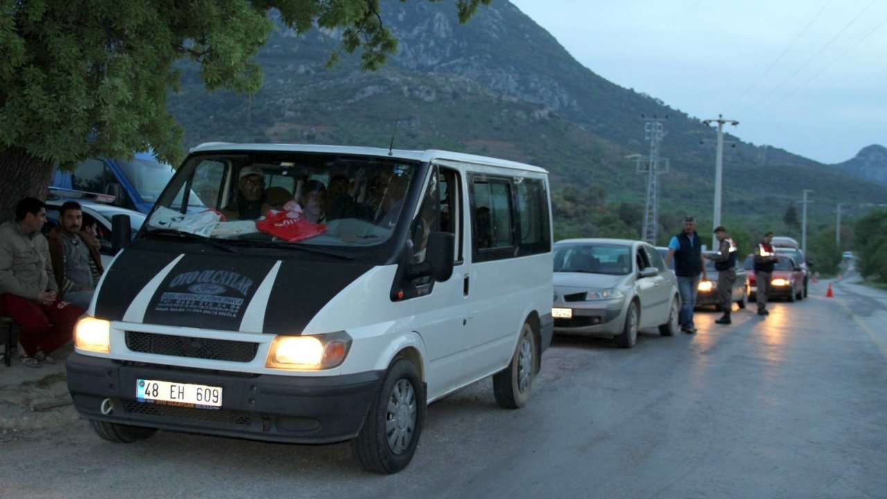 Datça’da jandarmanın denetimleri gece gündüz devam ediyor