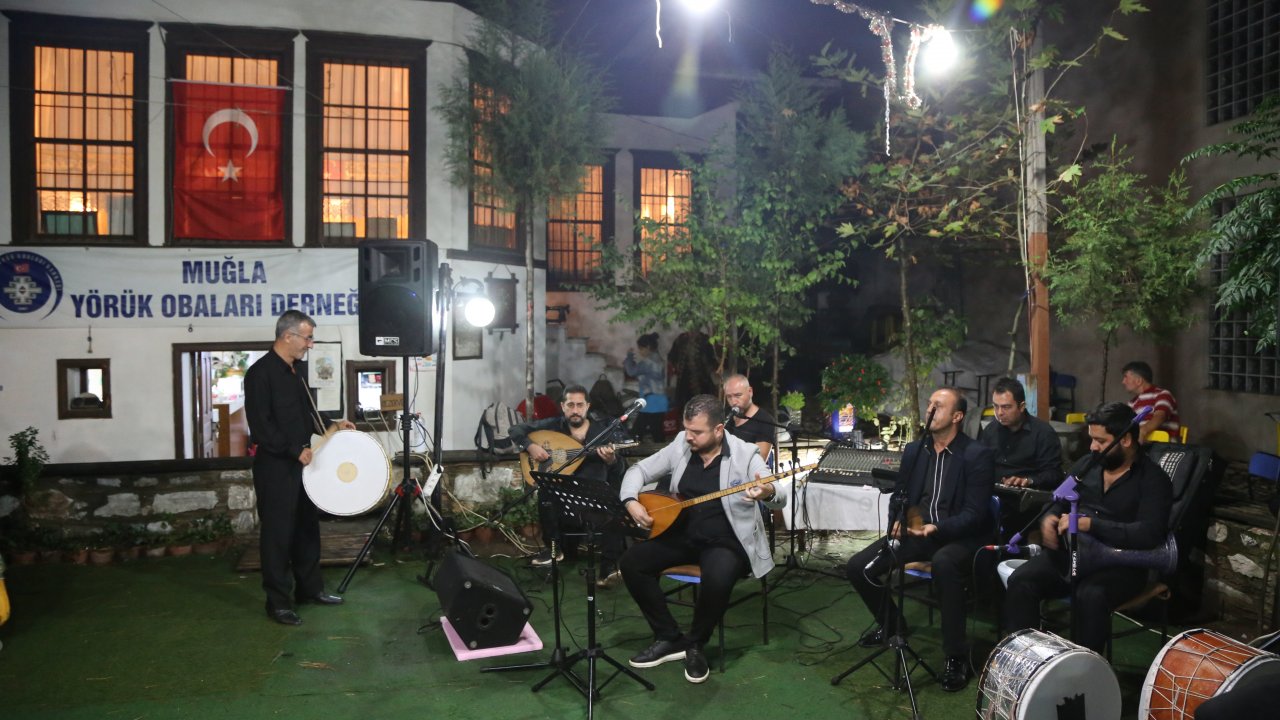 Yörük Obaları Derneği’nde Yaren Gecesi Düzenlendi