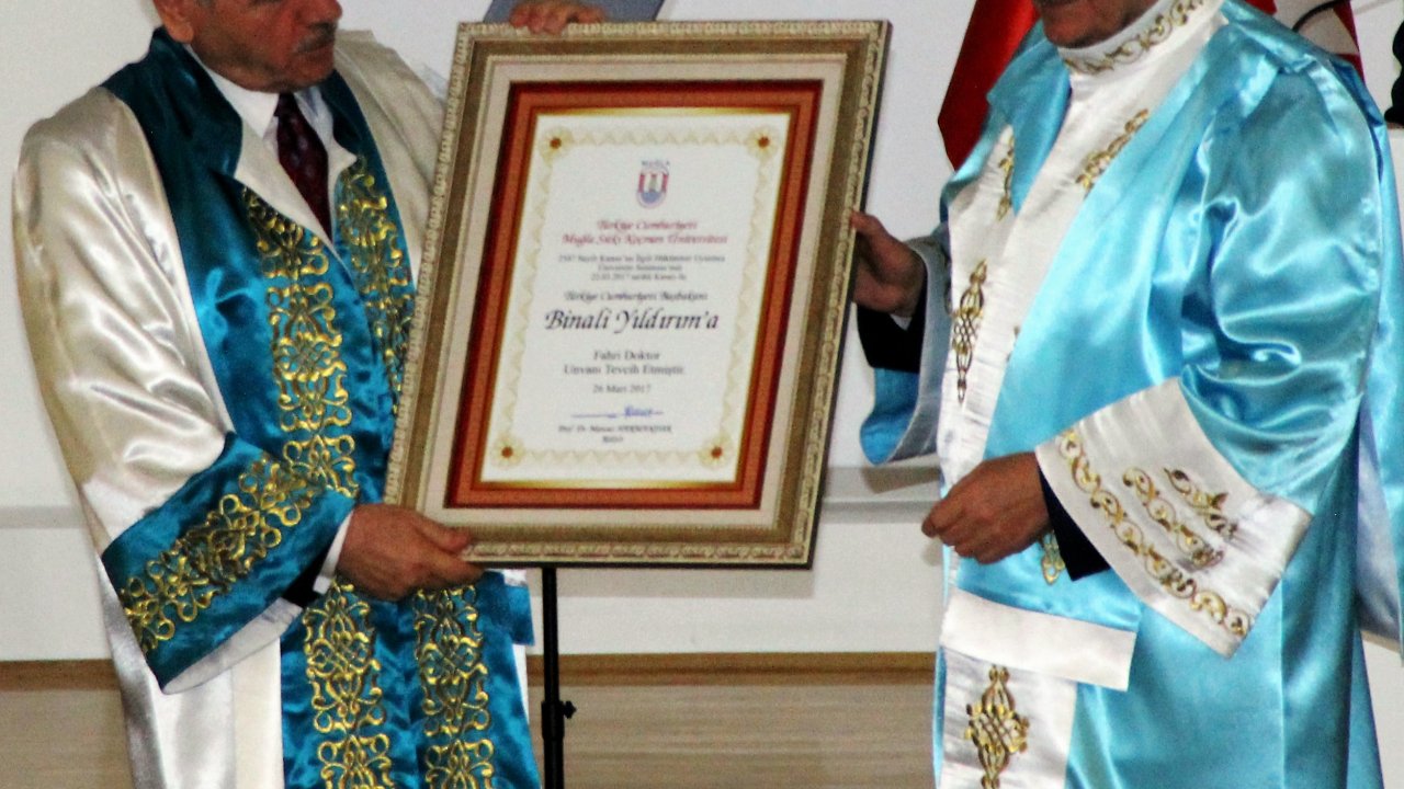 Başbakan’a Fahri Doktora Payesi