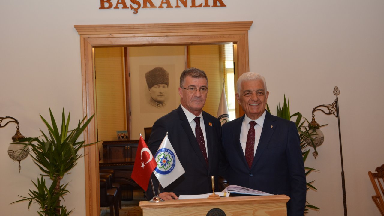 Arnavutluk Avlonya Valisi Başkan Gürün’ü Ziyaret Etti  