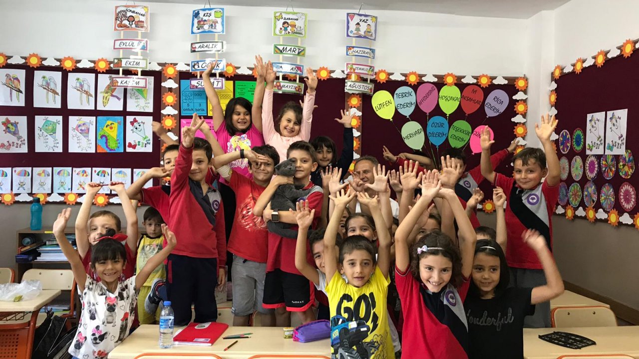 Sınıf Öğretmeninden Farkındalık Dersi