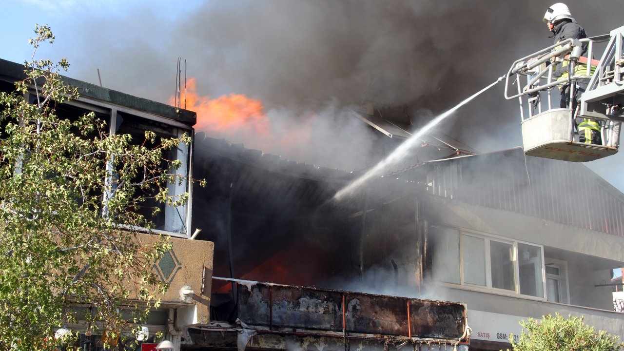 Fethiye'de Korkutan Yangın