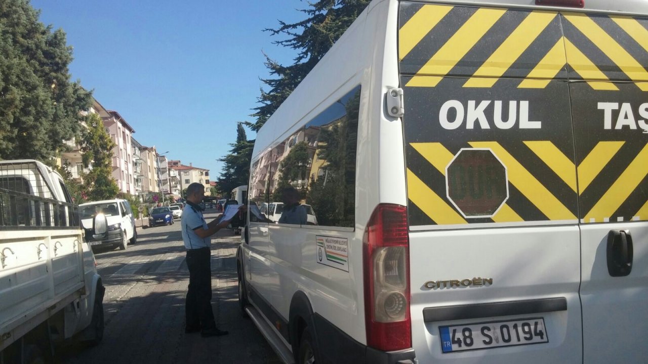 Zabıta Okul Servislerini Denetliyor