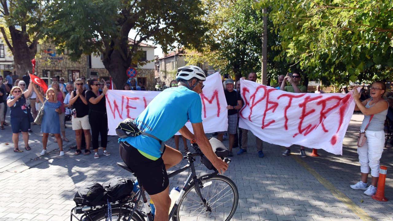 Kanserle Mücadeleye Dikkat Çekmek İçin Kilometrelerce Yoldan Geldi
