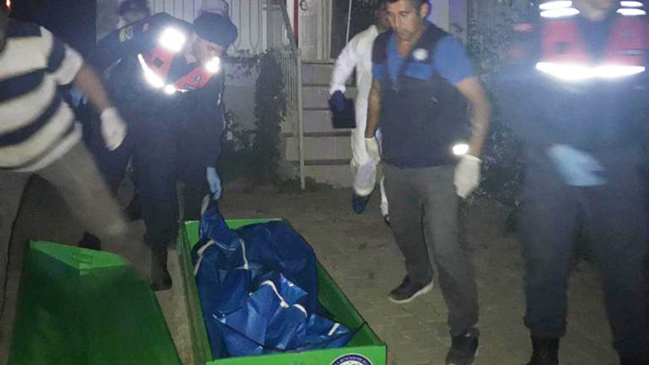 Kız Arkadaşını Boğarak Öldürdü