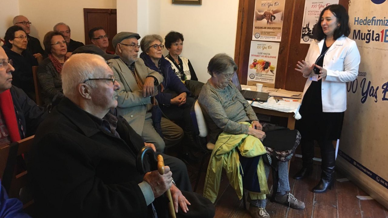 Orhan Veli, 100 Yaş Evi'nde Anıldı