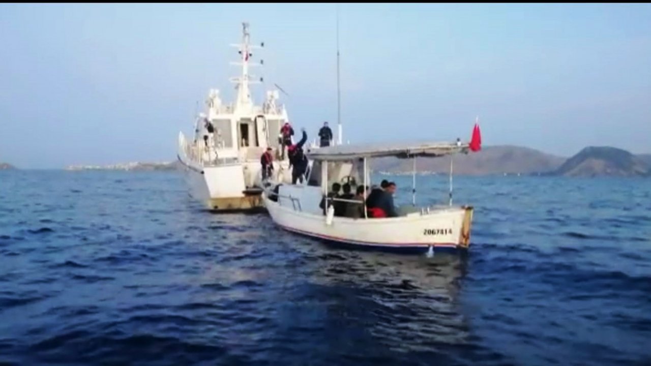 Balıkçı Tentesi ile Kaçmaya Çalıştılar