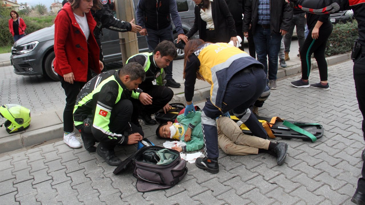 Yaya Geçidinde Öğrenciye Çarptı