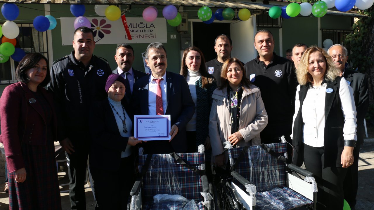 Güvenlik Görevlilerinden Engellilere Anlamlı Bağış