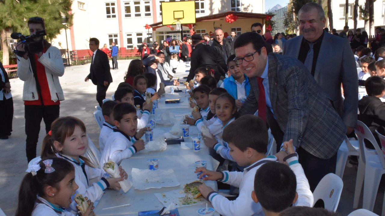 Seydikemer’de ‘Balık Ekmek Şenliği