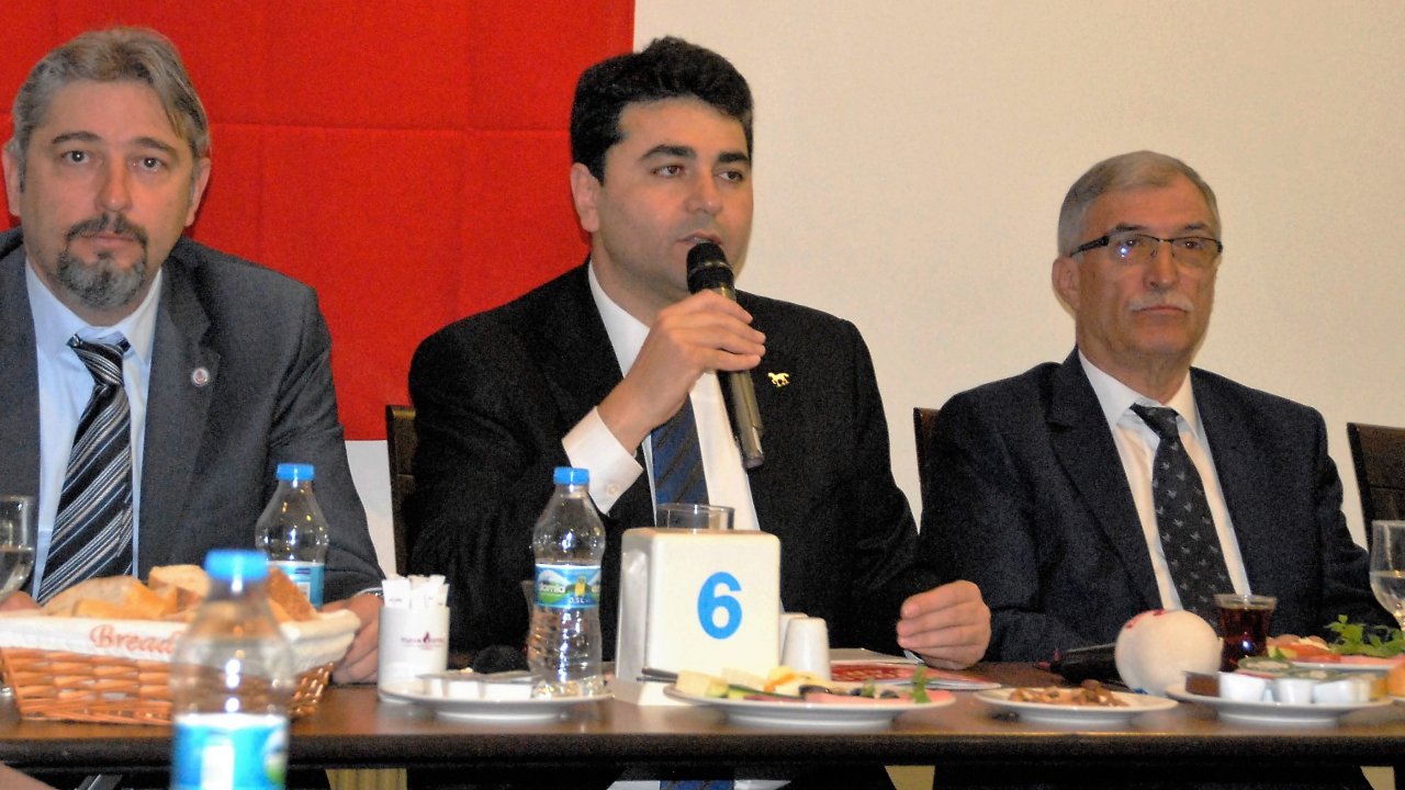 Uysal ‘Tek Adam Rejimine Karşıyız’