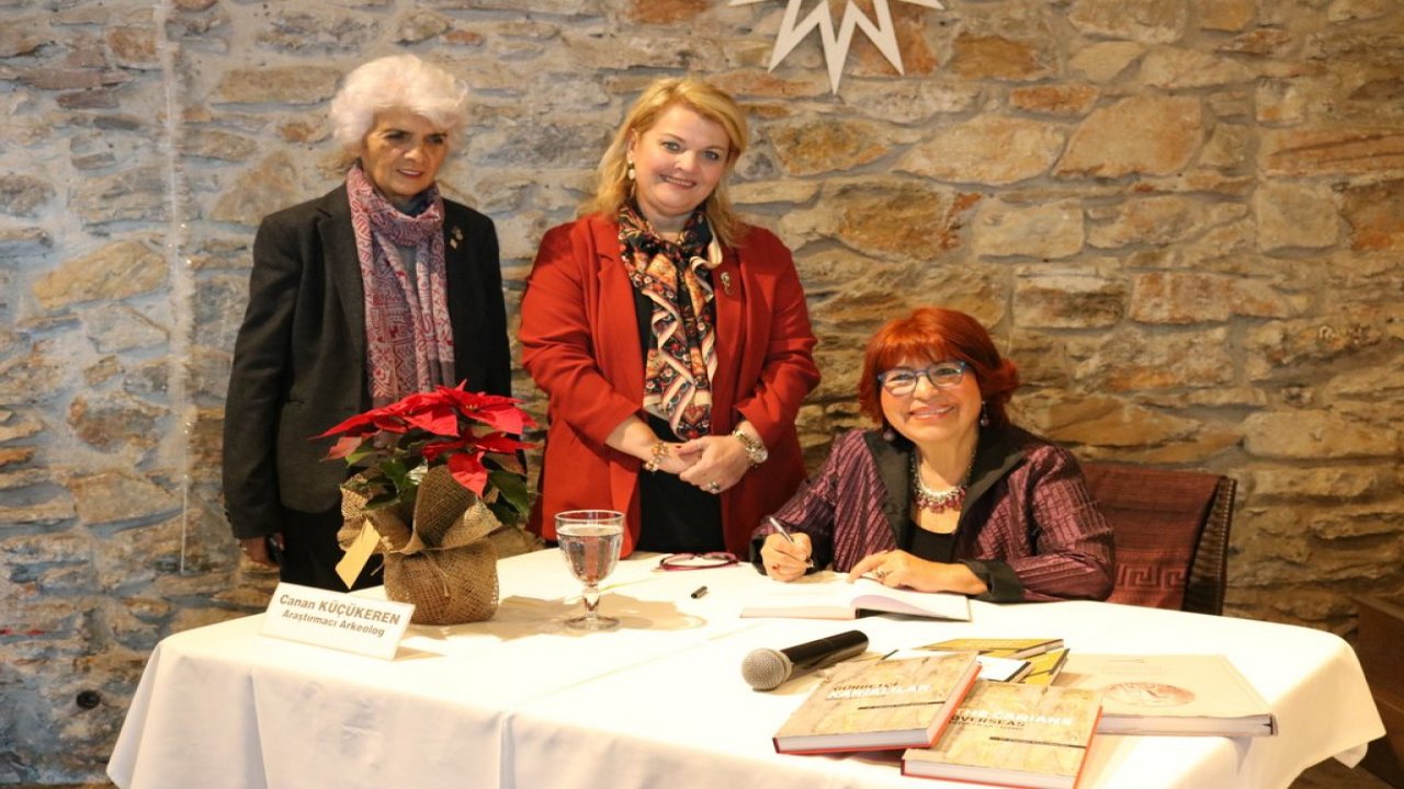 İmza Gününde Bodrum'da Karia Müzesi Açılmasını İstedi