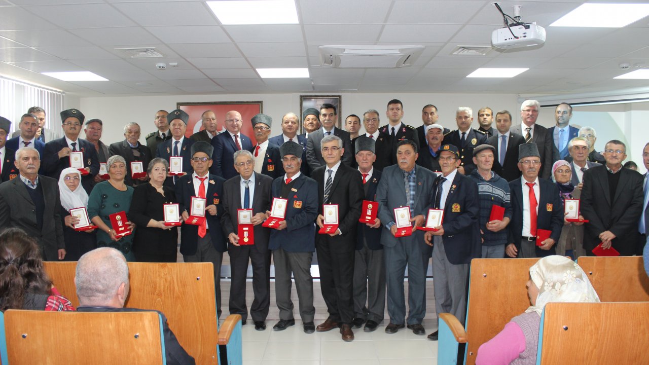 33 Gazi’ye KKTC Milli Mücadele Madalyası Verildi