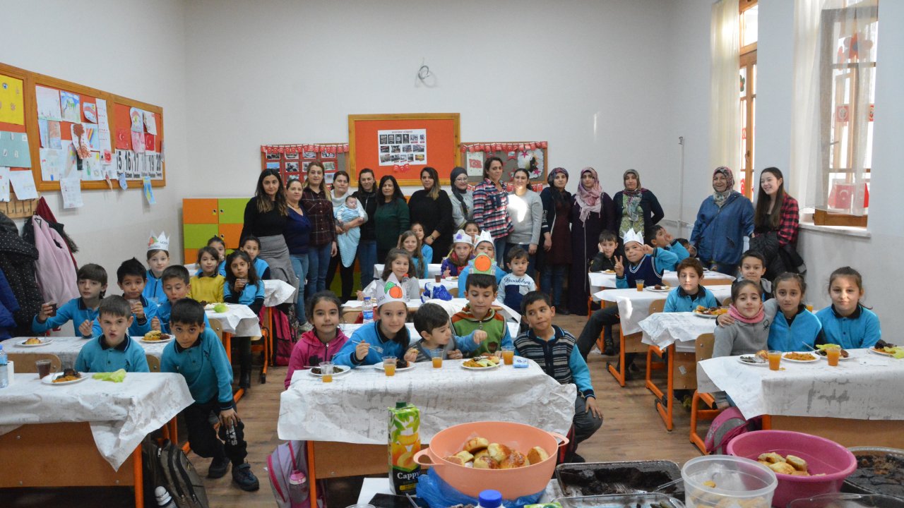 Atatürk İlkokulu Yerli Malı Haftasını Kutladı