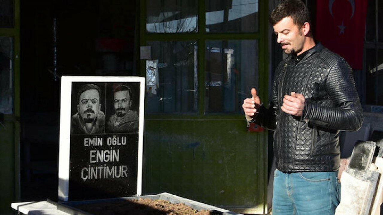 Rüyada Öldüğünü Gördü, Mezarını Kendi Yaptı