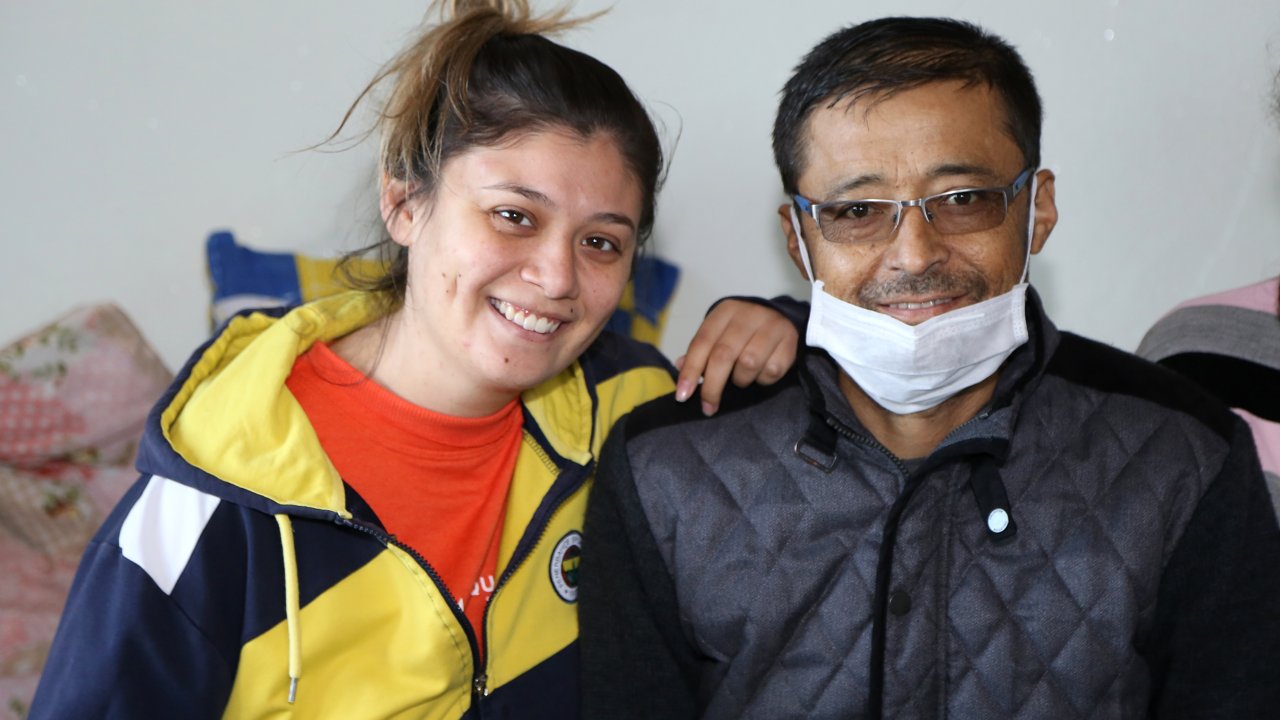 Kızının Ciğeriyle Hayata Tutundu