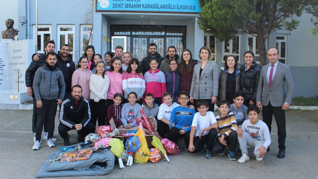 Spor Bilimleri Fakültesi Öğrencileri ve Öğretmenlerinden Sportif Farkındalık