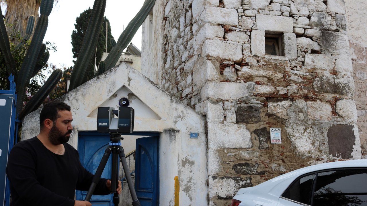 Belediye, Depremden Zarar Gören Tescilli Binalar İçin Harekete Geçti