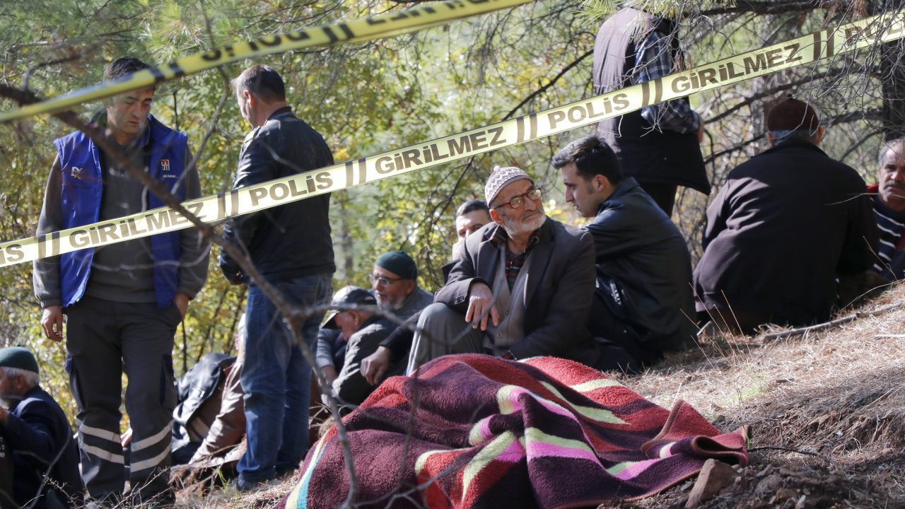 Kayıp Olarak Aranan Kişinin Cesedi Ormanda Bulundu