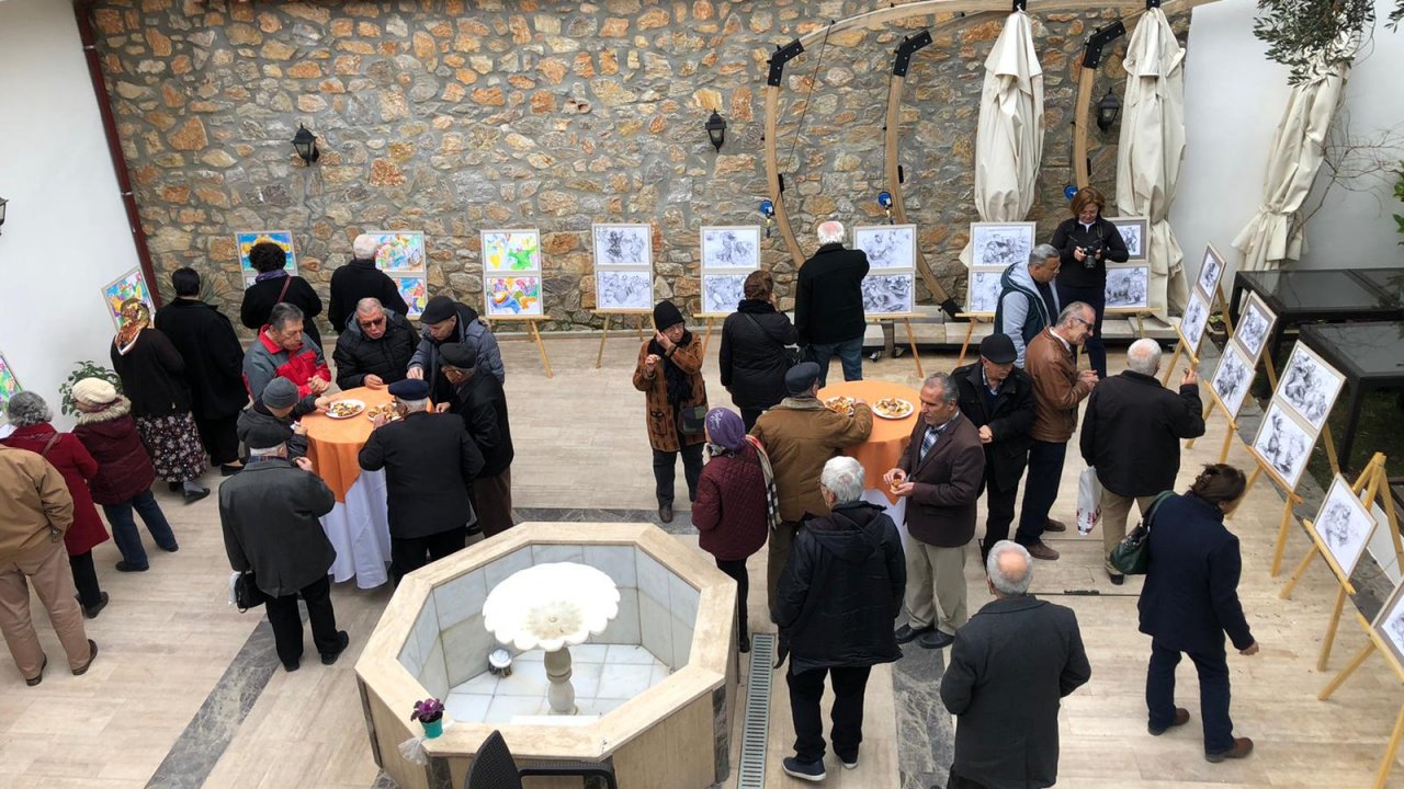 100 Yaş Evi’nde Yıl Sonu Karma Desen Atölye Retrospektif Sergisi