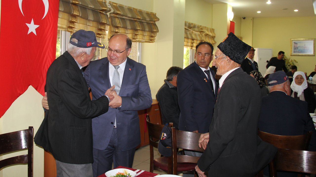 Vali Çiçek: “Bu millet, hain evladı ise onu da affetmez”