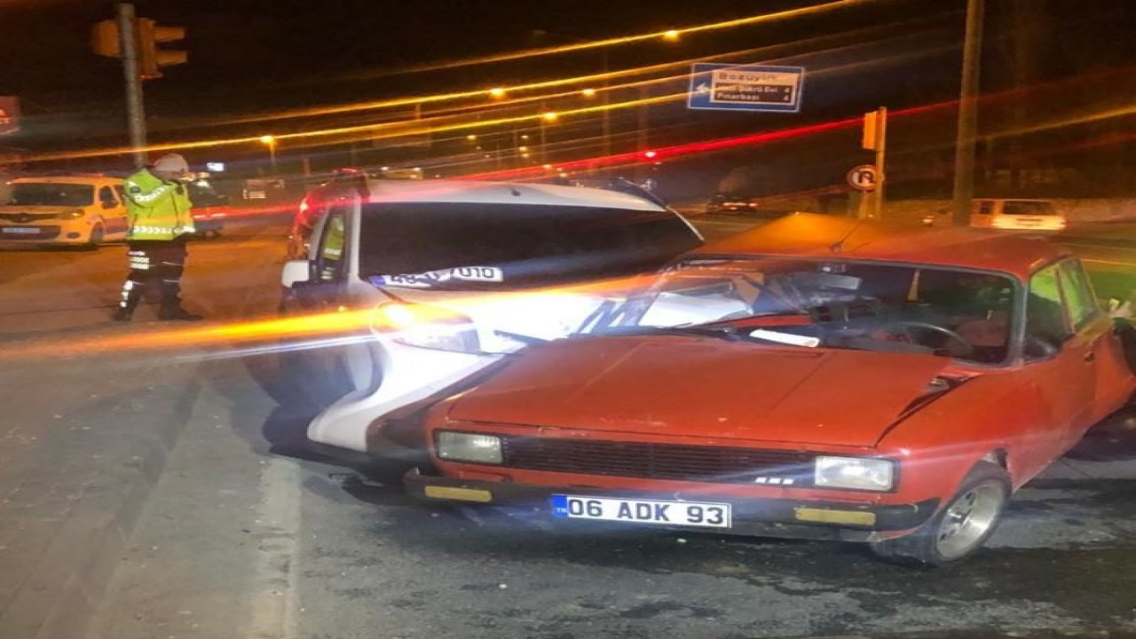 Ticari Araçla Otomobil Çarpıştı: 2 Yaralı