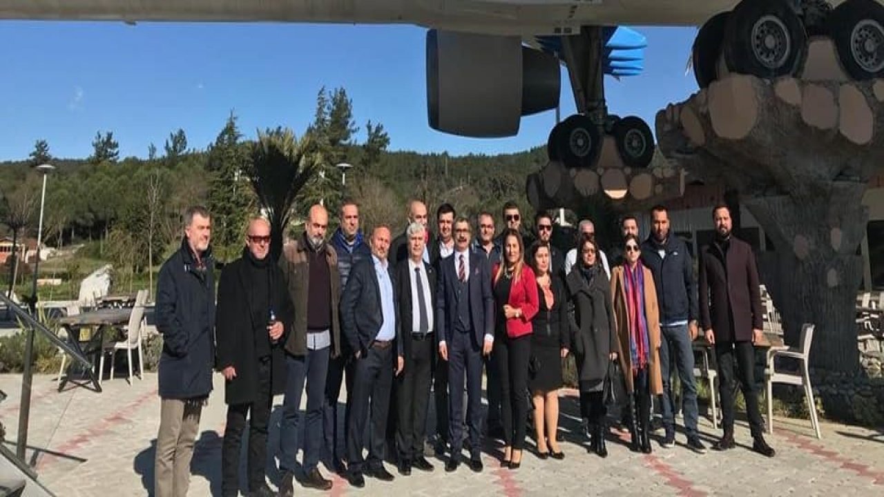 Acenteciler Bir Araya Geldi