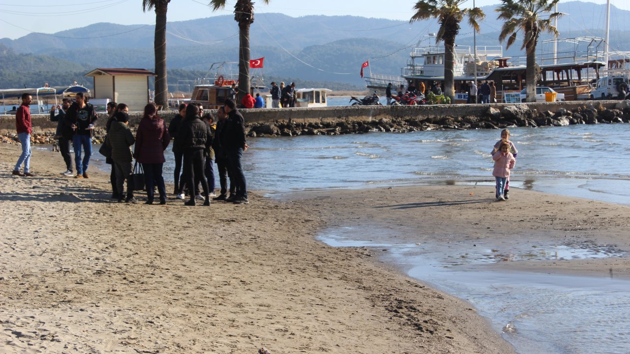 Ülkede Kış, Muğla’da Yalancı Bahar