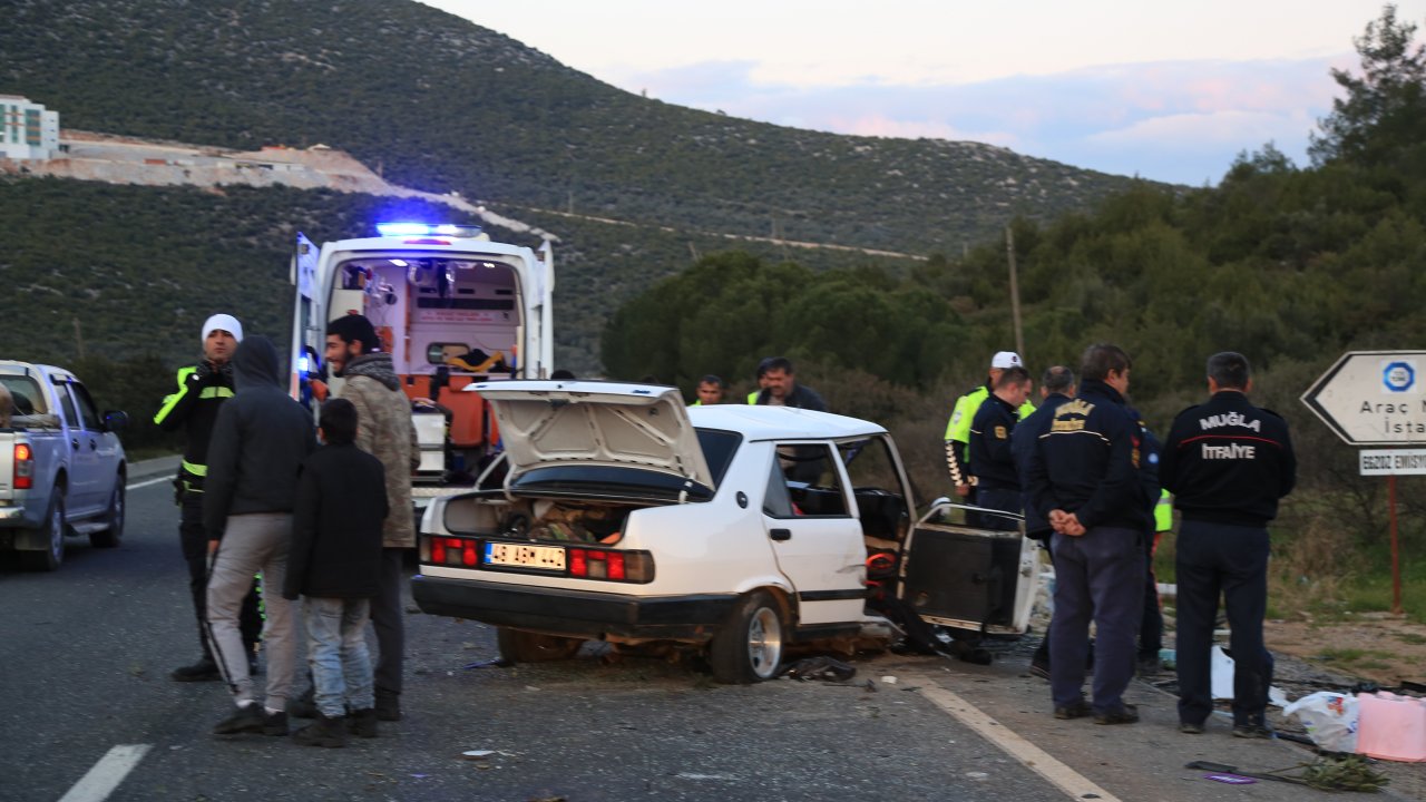 Muğla'da Trafik Kazasında 4 Kişi Yaralandı