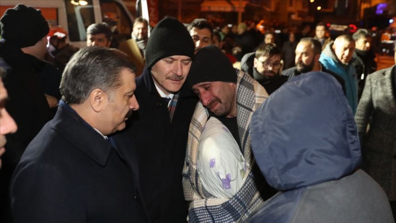 Üç Bakan Elazığ'da Arama Kurtarma Çalışmalarını Takip Ediyor