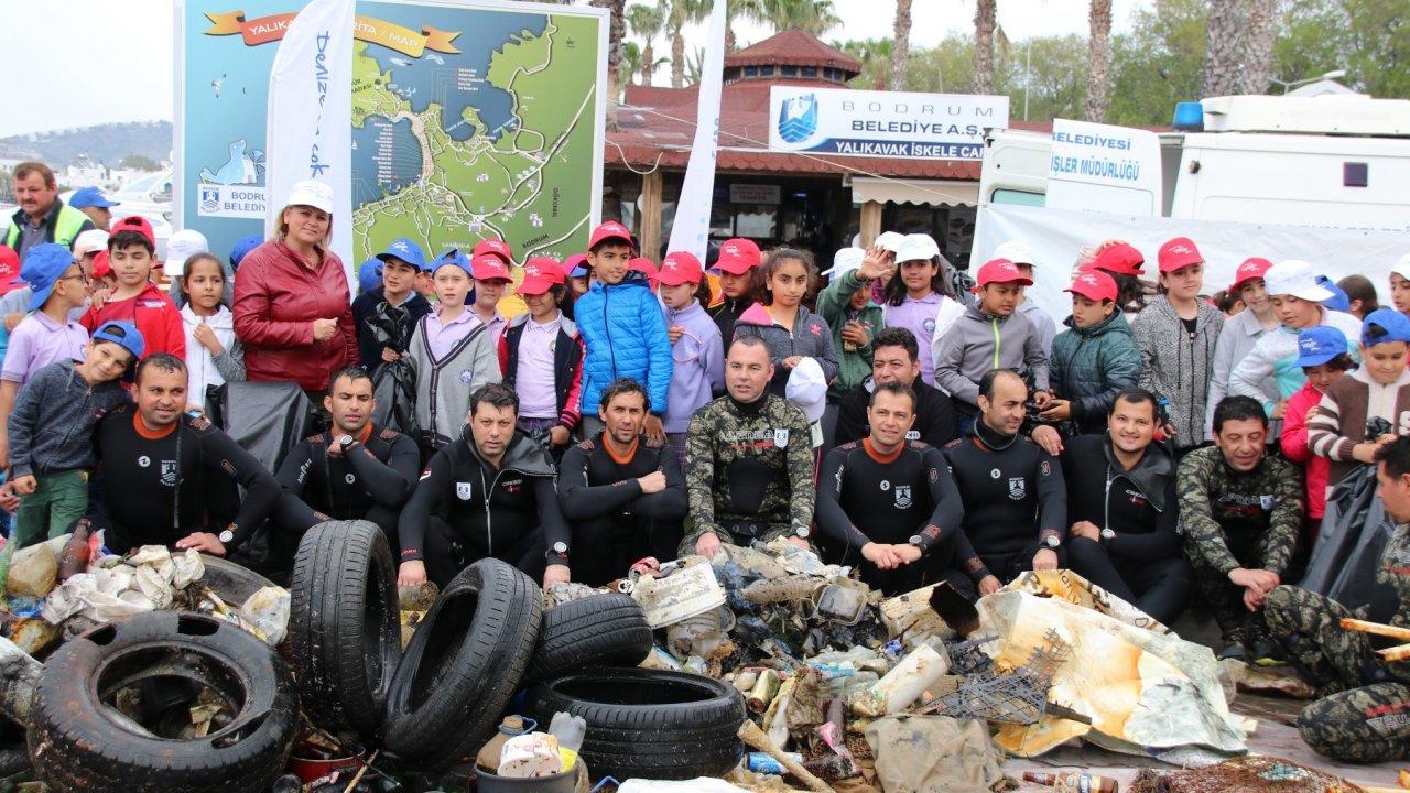 Deniz Dibi Temizlik kampanyası, bu hafta da Yalıkavak’ta yapıldı