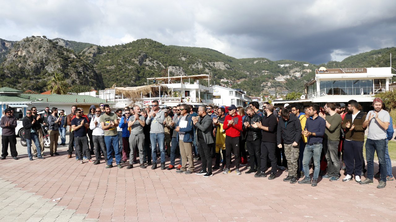 Giriş Ücretine Tepki Gösteren Pilotlar Uçuşları Durdurdu