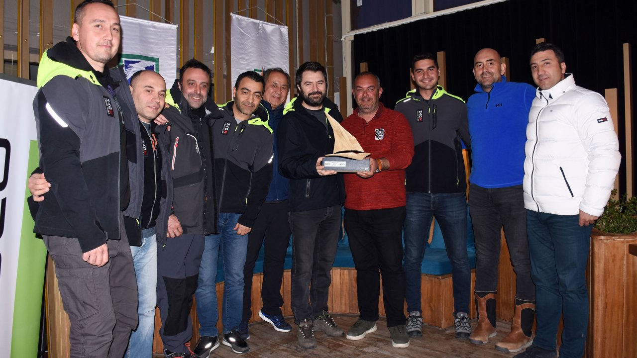 Kış Trofesi'nin dereceye girenlere kupaları verildi