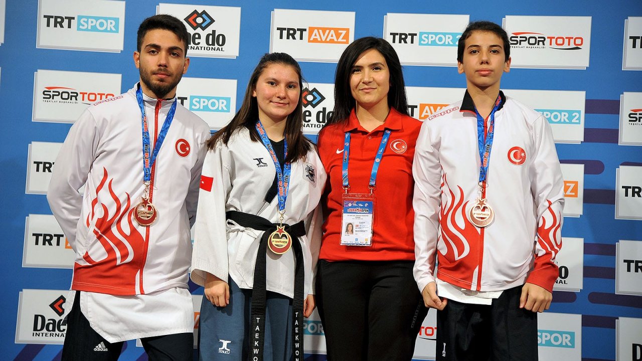 Büyükşehir’in Taekwondocuları göğüs kabarttı