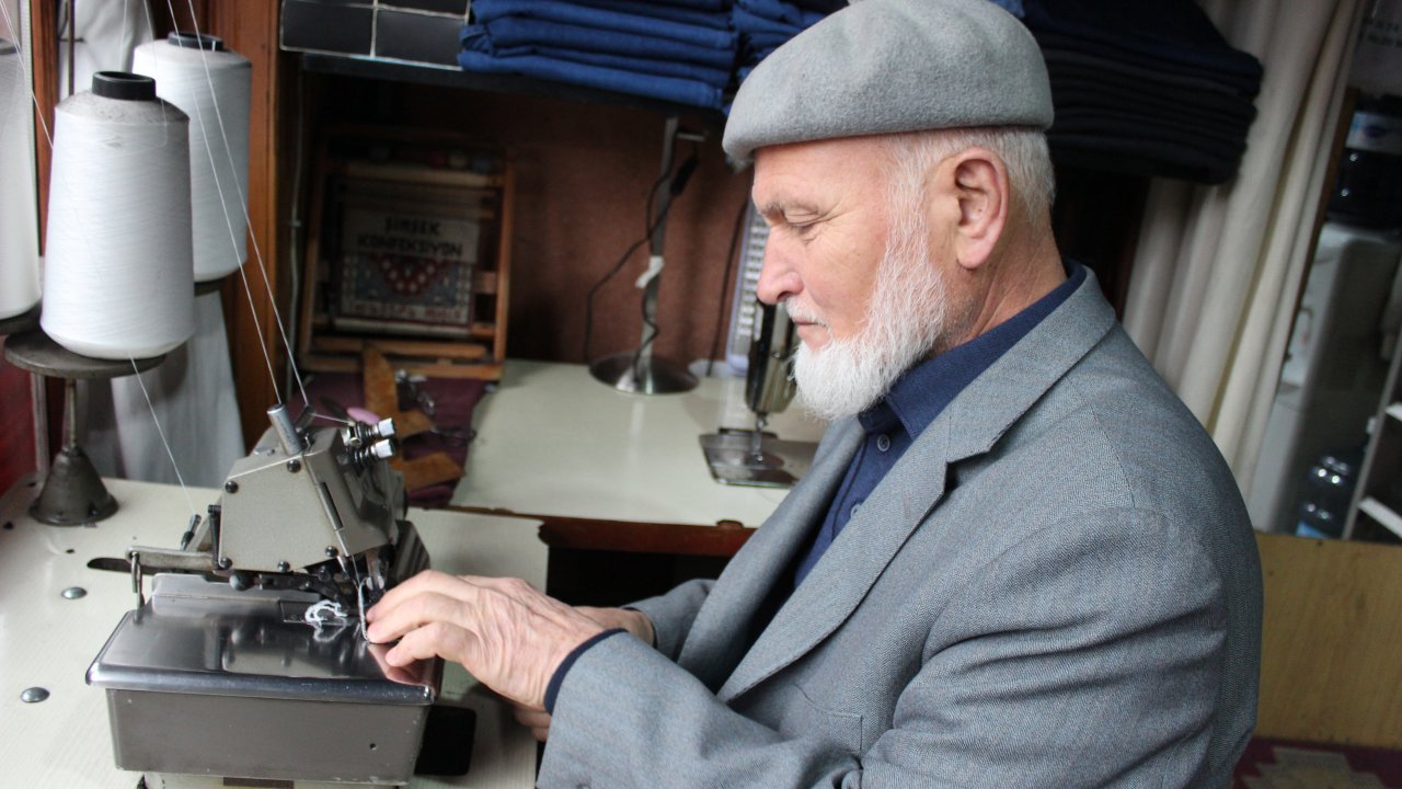 Terzi Hacı Fevzi:  “Sanat meslekleri unutulmaya yüz tuttu”