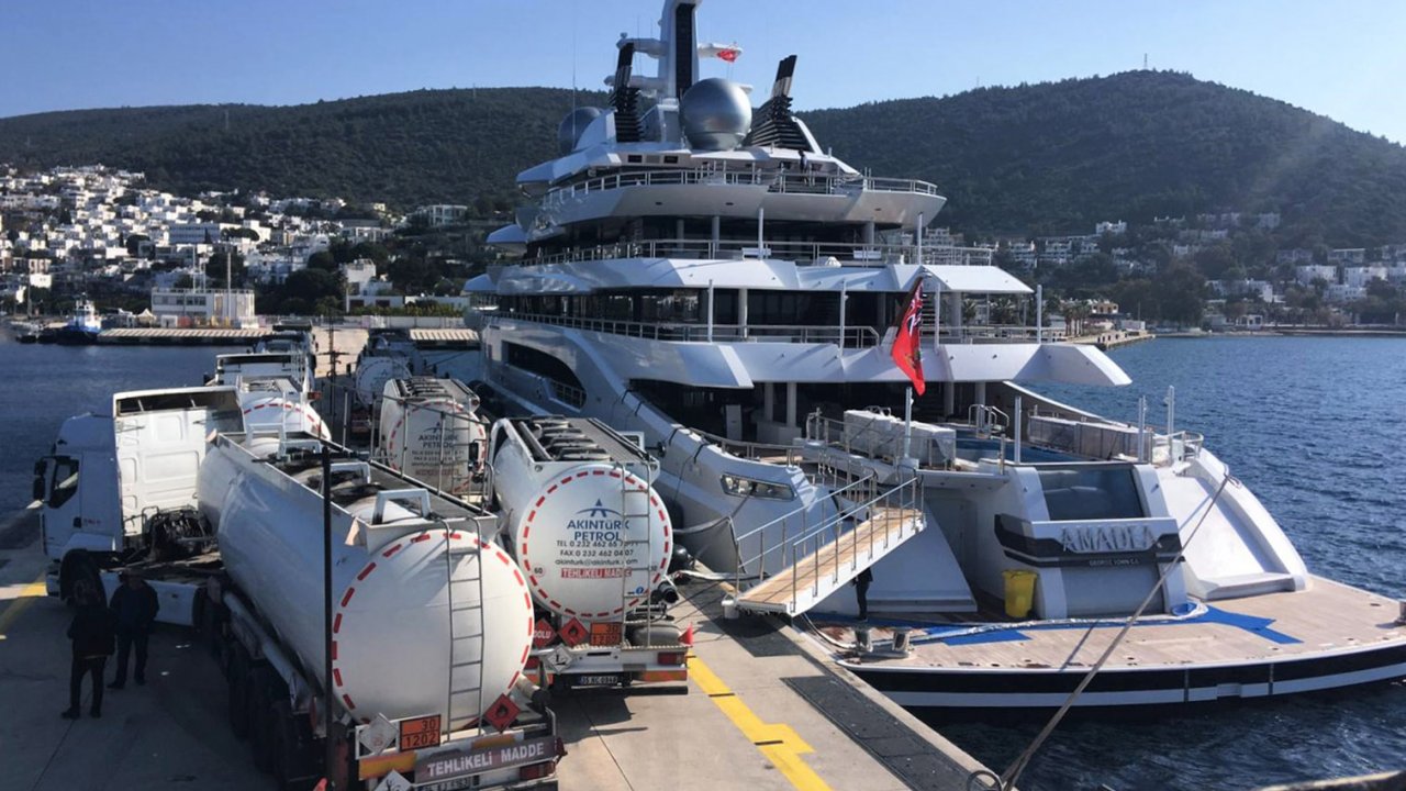 Lüks Yata 9 Tanker Yakıt İkmali