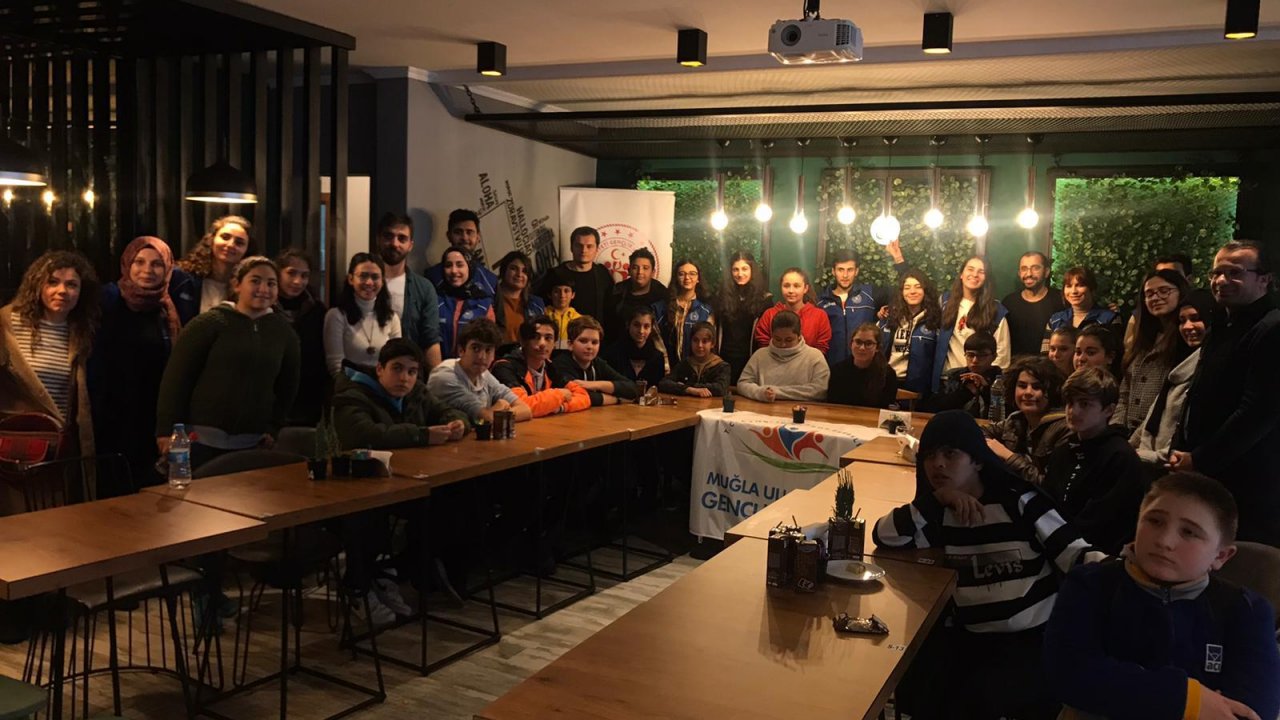 Ortaokul Öğrencilerine Kariyer Toplantısı