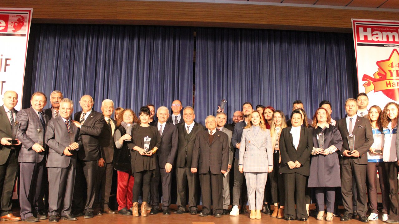 Yılın Enleri, ödüllerini Binali Yıldırım’dan aldı