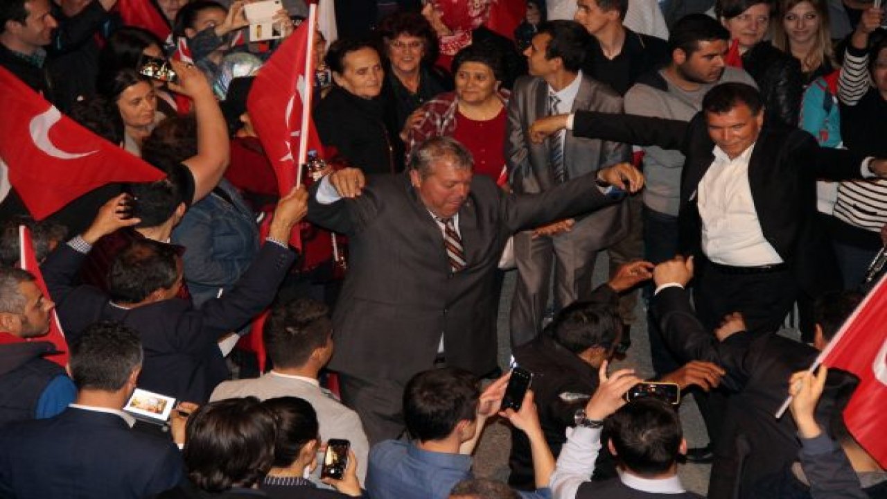 Muğla AK Parti’de referandum kutlaması